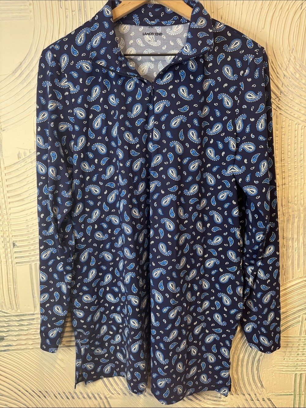 Lands' End Navy Blue Paisley Button-Down Shirt N0419